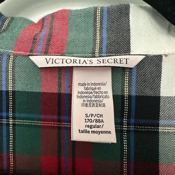 Victoria's Secret Flannel PJ Pajama Set White Red Green Plaid Size Small - Picture 10 of 16